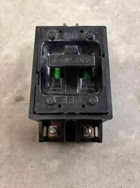 27152-22 Arrow Hart Cp-30 Ah 2p 30amp Fuse Block And Pullout