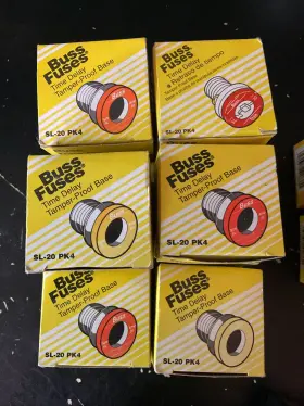 Sl-20 Bussmann Electrical 051712418317 Lot Of 22 Buss Fuses 4 Pk Time Delay