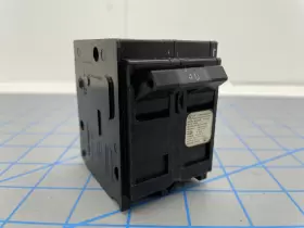 Mp240 Crouse-hinds 2 Pole 40 Amp With Bolt Hole Circuit Breaker