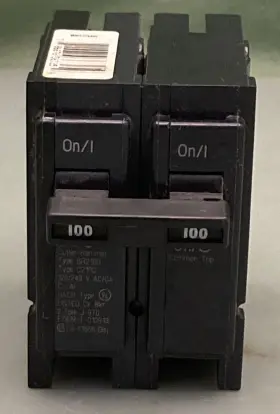 Br2100 Cutler-hammer Circuit Breaker Double Pole Interchangeable 100 Amp