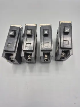 Bab1020 Cutler-hammer/ Westinghouse 4- 20 Amp Cutler-hammer 1p Quicklag Bolt-on Breakers