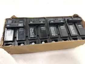 Br290 Eaton Lot Of 4 Br 90 Amp Double Pole Circuit Breaker