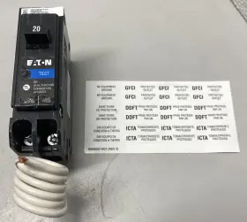 Brn120df Eaton Lot Of 20 A 120/240v Breaker