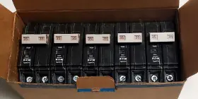 Chf235 Eaton Lot Of 5 35a 2 Pole Circuit Breakers Trip Indicator New