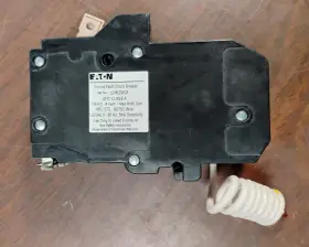 Chn230gf Eaton Circuit Breaker Gfci 30 Amp 120/240 Volt 2-pole New In Box