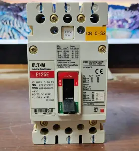 Ege3030ffg Eaton Circuit Breaker 30 Amp 3-pole Pre-owned Excellent Shape