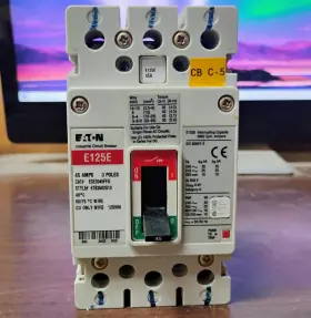 Ege3045ffg Eaton Circuit Breaker 45 Amp 3-pole Pre-owned Excellent Shape