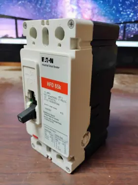 Hfd2015l Eaton Circuit Breaker 15 Amp 600vac/250vdc 2-pole New No Box