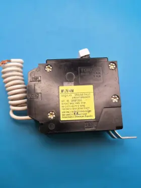 Qbhgft2015 Eaton Cutler Hammer Qbgf 2 Pole 15 Amp 22 Kaic 240v Circuit Breaker #2