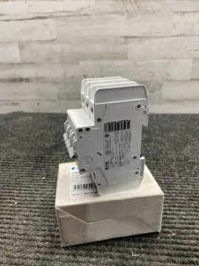 Wmzt3dx0t Eaton New Circuit Breaker 3 Pole #3