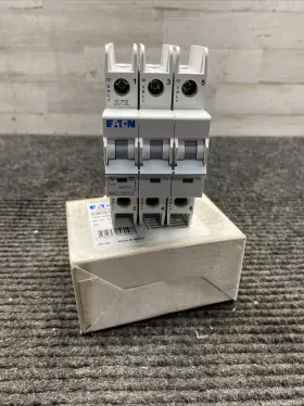 Wmzt3dx0t Eaton New Circuit Breaker 3 Pole