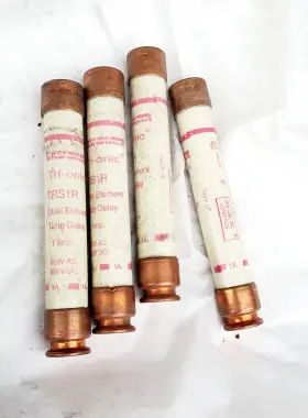 Trs1r Ferraz Shawmut New 4 Pack - 1a Time Delay Fuse 600vac/dc