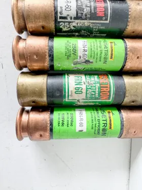 Non-60 Fusetron Lot Of 9 45 50 And 60 Amp Fuses Bussman El04