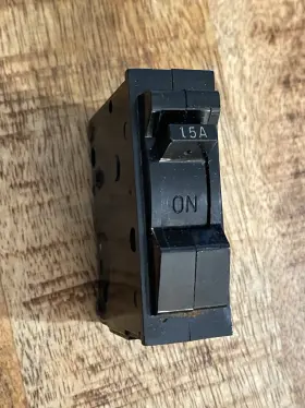 R1115 Ge R115 General Electric 15 Amp 120 Vac 1 Pole Type R Single-pole Breaker