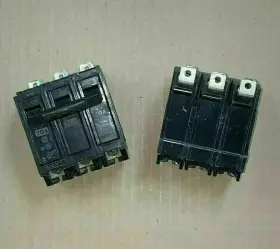Thqb32070 Ge Thqb 3 Pole 70 Amp 240v Silk Screen Circuit Breaker
