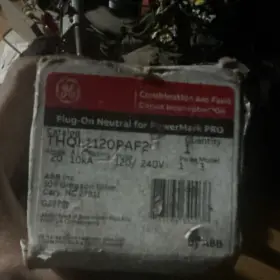 Thql120paf2 Ge 20a Cafci Plug On Neutral Powermark Pro 120/240v