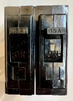 Tql1115 Ge Lot Of 2 - General Electric Single Pole 15 Amp Type Tql Circuit Breakers