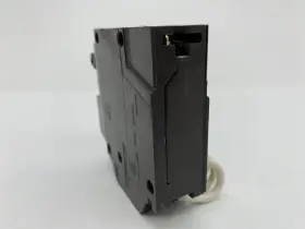 Thql1120gfci General Electric Ge 20a 1p Ground Fault Current Interrupting Circuit Breaker #2