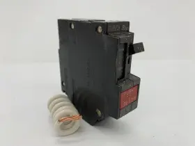 Thql1120gfci General Electric Ge 20a 1p Ground Fault Current Interrupting Circuit Breaker