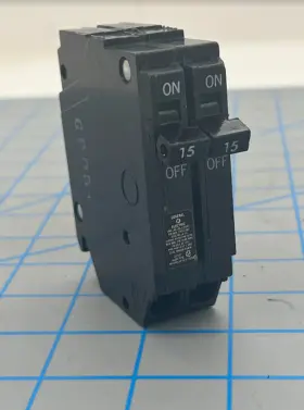 Thqp215 General Electric Ge 2 Pole Tandem 15-15 Amp Circuit Breaker