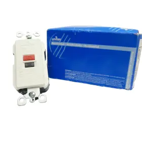8895-w Leviton Residential High Current Circuit Interrupter 20amp 125v