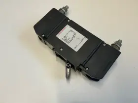 Midnite Solar 748323744897 250a Panel Mount Battery Circuit Breaker 125vdc Outback Power