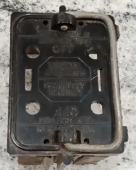 4200-17 Murray /fuse Holder Pull-out/ Inch Lighting And Appliance /60amp/ 120/240v/4200 S7l17