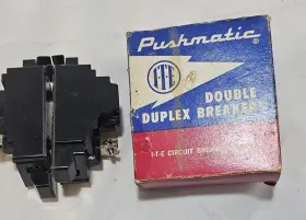 P3030-2 Pushmatic 30a And Ite Gould 30 Amp Double Duplex Breaker Old Stock