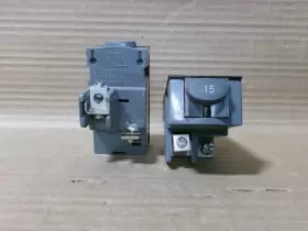 Ubip-115 Pushmatic Lot Of 3 P115 1 Pole 15 Amp 120/240v Circuit Breaker