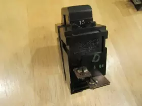 W275 Pushmatic Bulldog Circuit Breaker Double Pole 220 Volts Main Disconnect