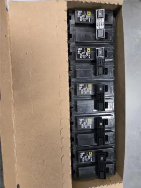 Hom230cp Schneider Electric Square D Homeline Circuit Breaker 30a 5 Breakers