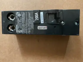 Qn2200r Siemens 783643204232 200-amp 2 Pole 240-volt Circuit Breaker #3