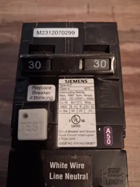 Ahc7e00r Siemens 30a 2-pole Gfci Circuit Breaker Blf 120/240v Bolt-on Test Button