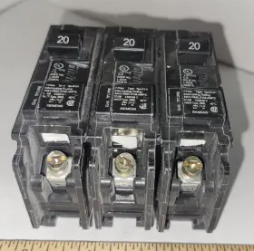 L5538 Siemens B120h Lot Of 3 20 Amp Single-pole Type Blh Circuit Breaker Plug On
