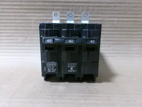 B340 Siemens Ite Bl 3 Pole 40 Amp 240v Bolt-on Circuit Breaker