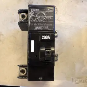 E08695 Siemens 200a 120/240v Bolt-on Circuit Breaker Ac On/off Switch