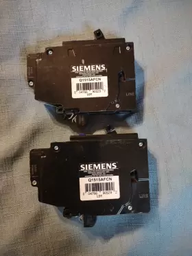 Q1515afcn Siemens Lot Of 2siemens Qtan Circuit Breaker 15 Amp 1-pole Damaged