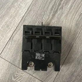 Q2200b Siemens 2 Pole 200 Amp Circuit Breaker Type Qpp New Surplus No Box