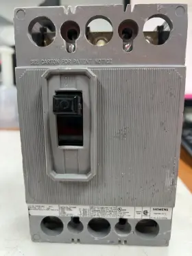 Qj23b100h Siemens 100 Amp Circuit Breaker 240 Vac 3 Pole
