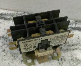 8910dp12v14 Square D Ser B Contactor 20a 1hp 115vac 2hp 230vac/use 35c2up #2