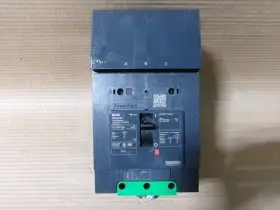 Bga36030 Square D Bga 3 Pole 30 Amp 480v Circuit Breaker Nob