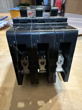 Egb14020 Square D Circuit Breaker 20 Amp 120/240/277 Vac 1 Pole Lot Of 3 #3