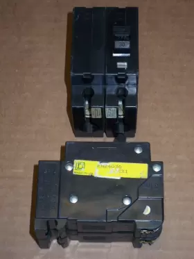 Eh24030 Square D Eh 2 Pole 30 Amp 480y/277v Circuit Breaker Eh4
