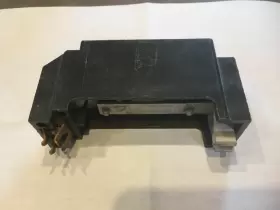 Fsp-130 Square D Sqd Fsp130 Screw In Fuse Block With 1 15a And 20a Holder #2