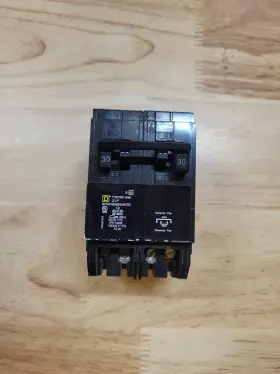Homt230250cp Square D Homeline 1-30 Amp 2-pole 1-50 Quad Tandem Circuit Breaker
