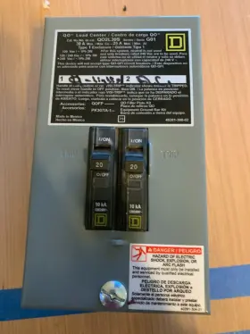 Q02l30s Square D By Schneider Electric 30a Main Lug Load Center With 2 Breakers