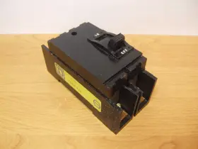 Q2m-2200-mt Square D Q2m2200mt Main Circuit Breaker 200 Amp 200a Panel Box 2 Pole 240v