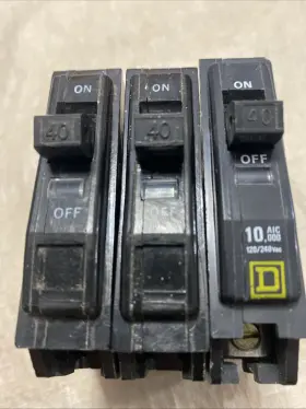 Qo140 Square D Qo Circuit Breaker 40a 120/240vac 1-pole Plug In Lot Of 3