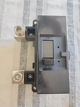 Qom2125vh Square D - 125 Amps 2 Poles 120/240 Vac Main Circuit Breaker
