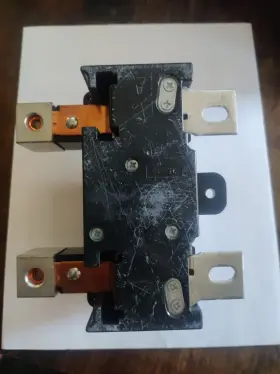 Qom2200vh Square D Main Circuit Breaker 200 Amp 120/240 Vac 2-pole New #3